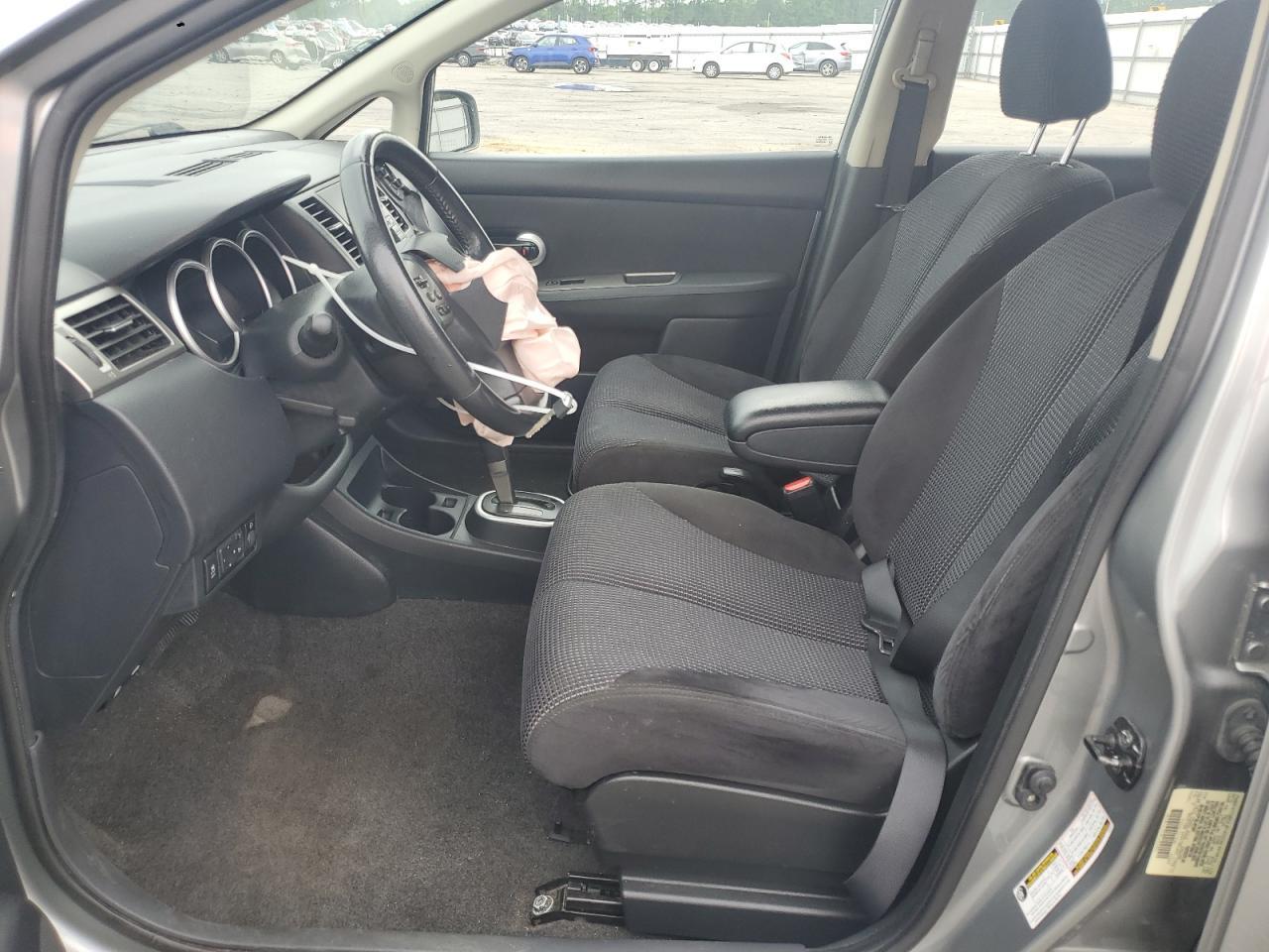 2011 Nissan Versa S - Image 7