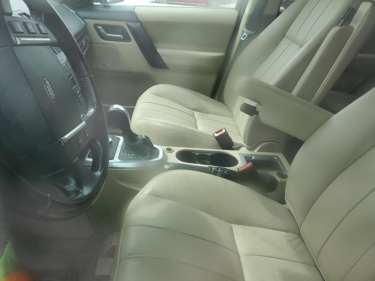 2011 Land Rover Lr2 Hse - Image 7