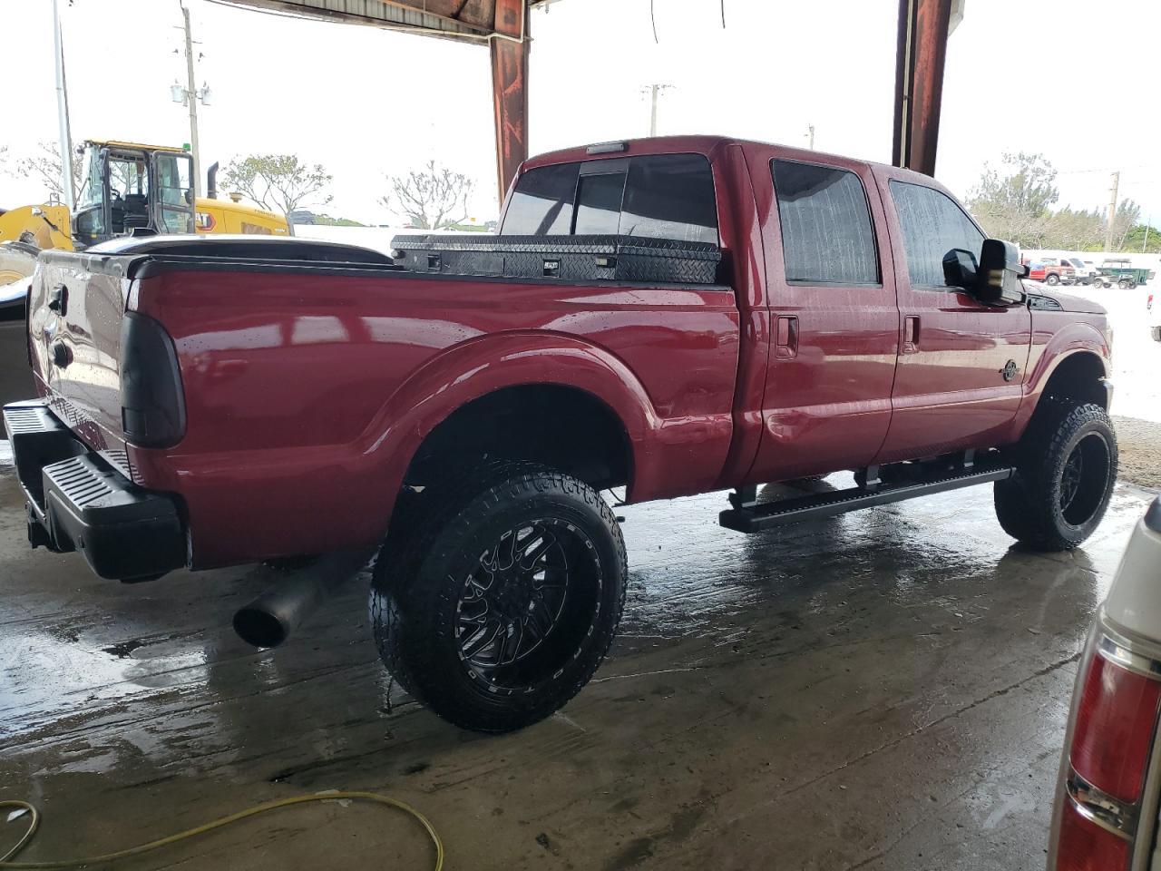 2015 Ford F250 Super Duty - Фото 3