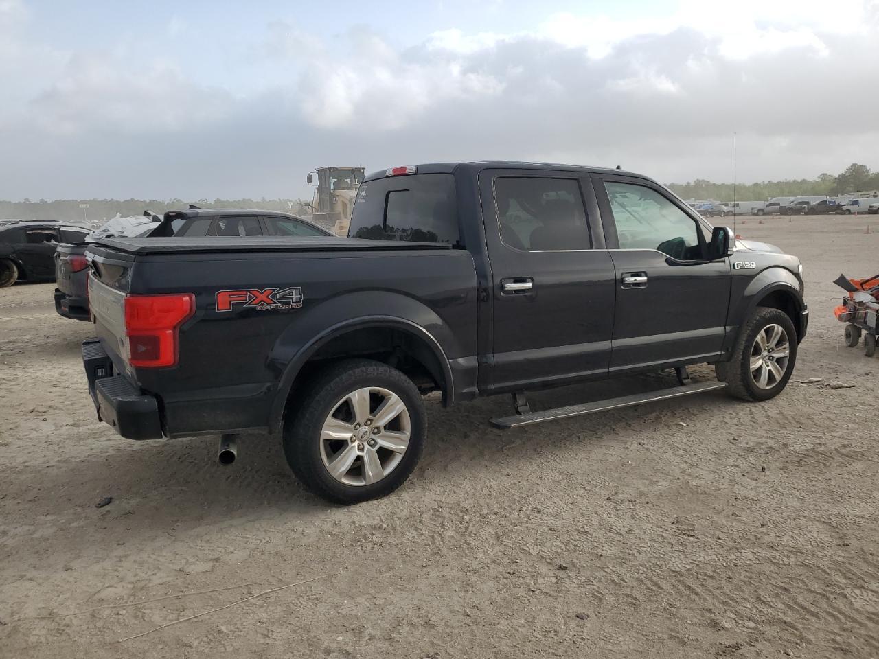 2018 Ford F150 Supercrew - Фото 3