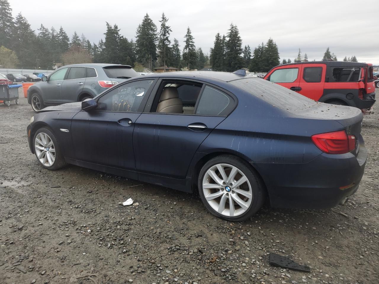 2011 BMW 535 I - Image 2