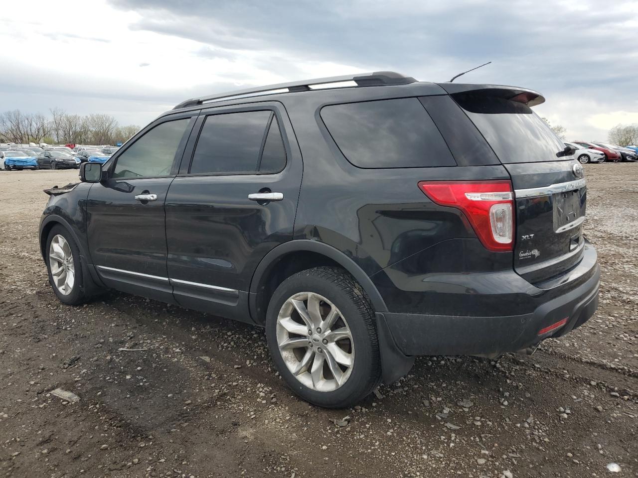 2014 Ford Explorer Xlt - Фото 2