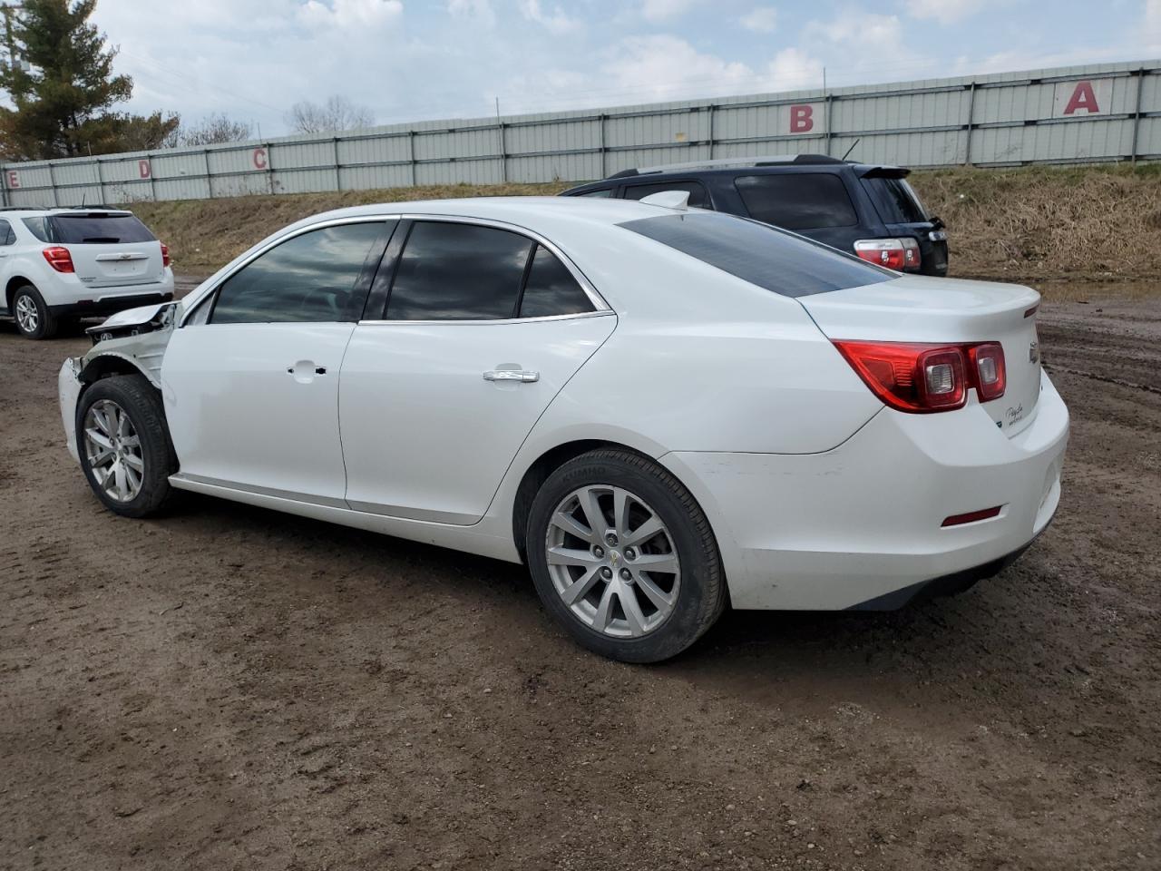 2016 Chevrolet Malibu Limited Ltz - Image 2