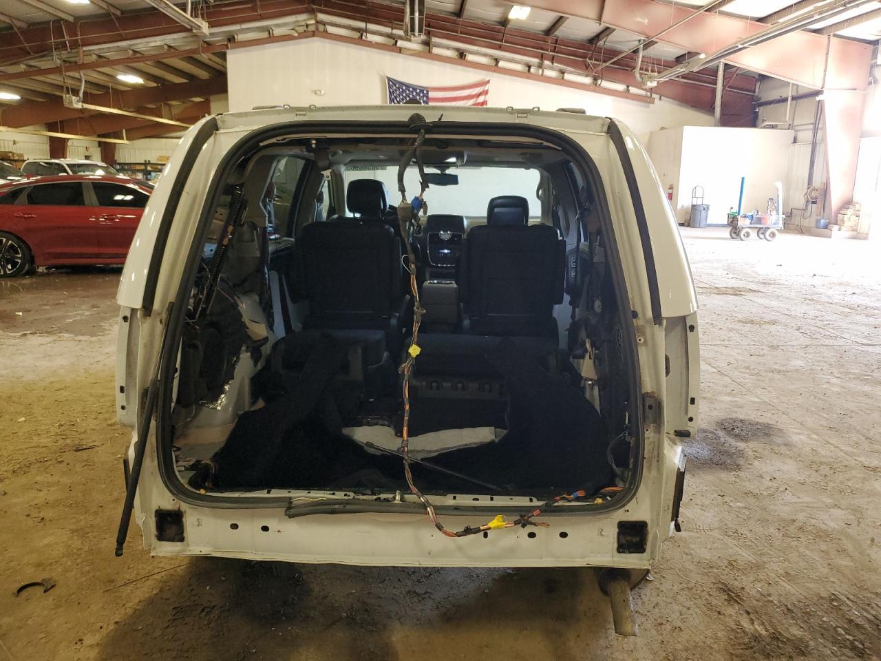 2016 Chrysler Town & Country Limited Platinum - Фото 6