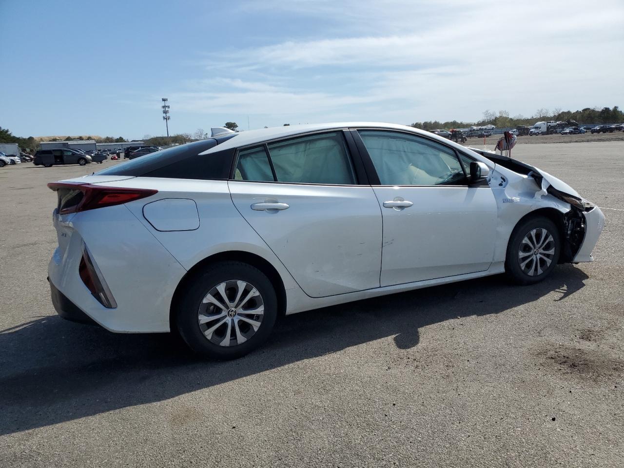 2022 Toyota Prius Prime Le - Фото 3