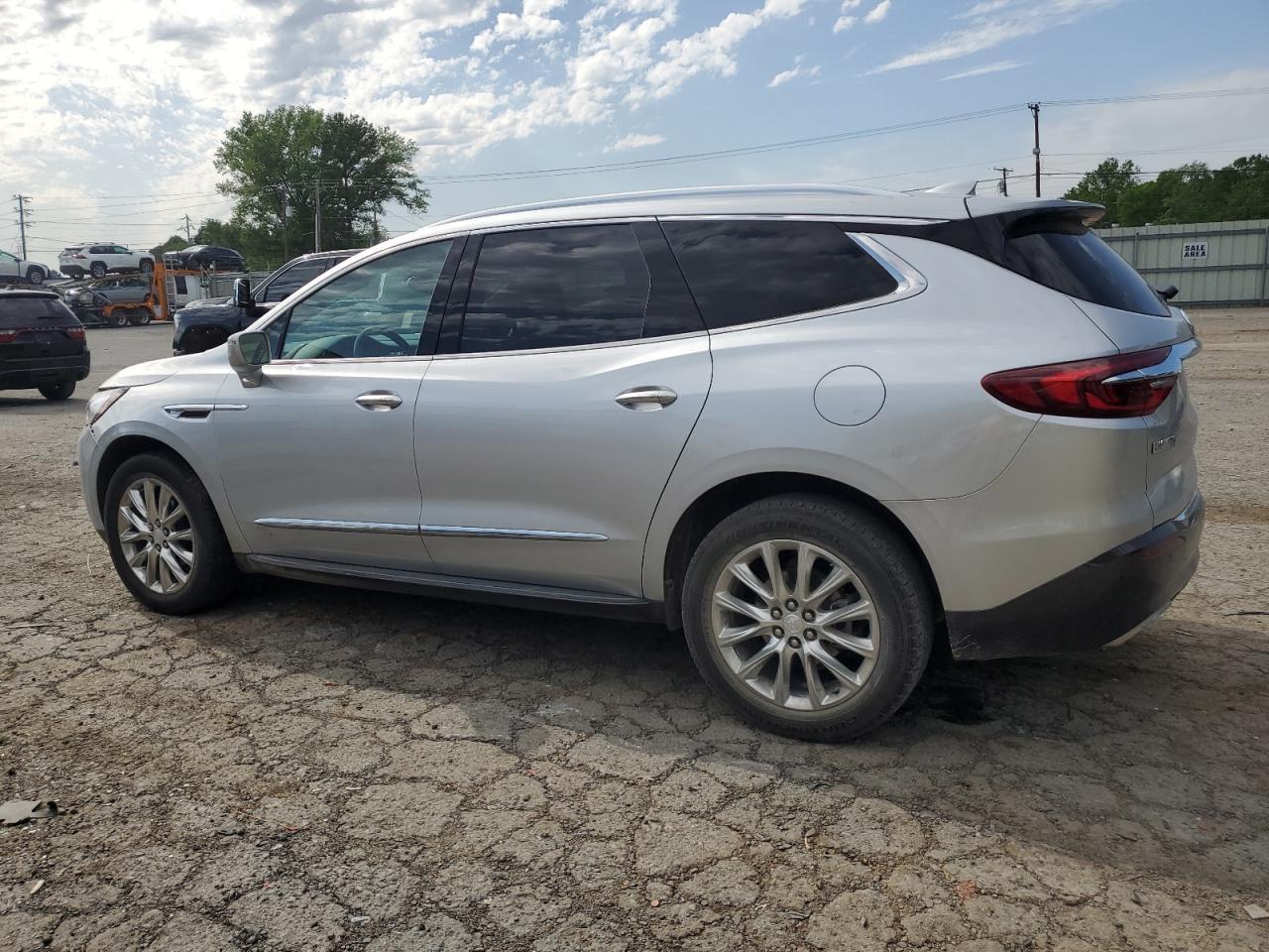 2019 Buick Enclave Essence - Image 2