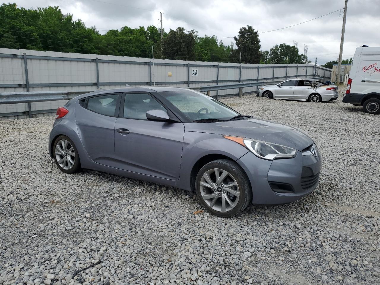 2016 Hyundai Veloster - Image 5