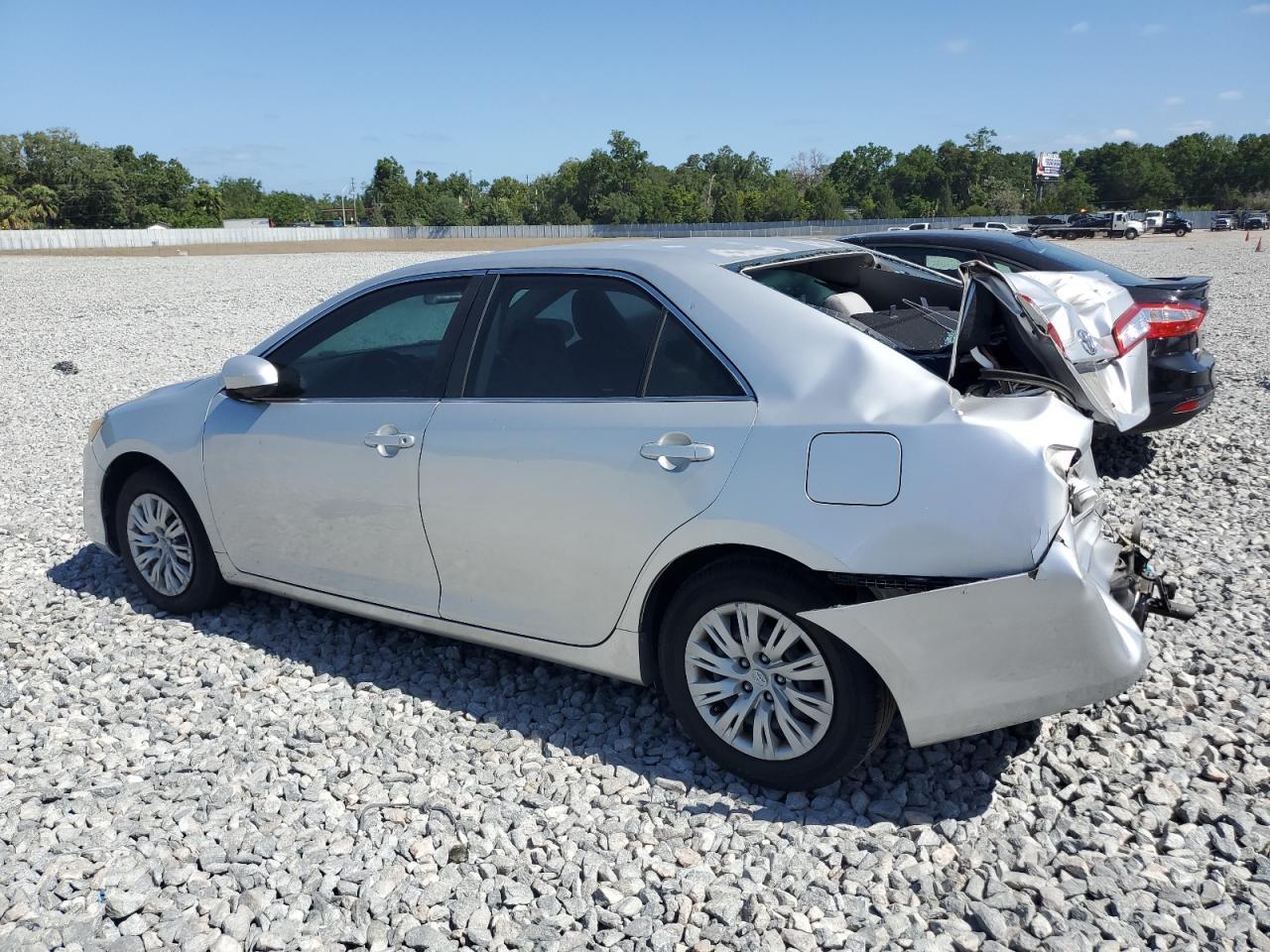2014 Toyota Camry L - Image 2