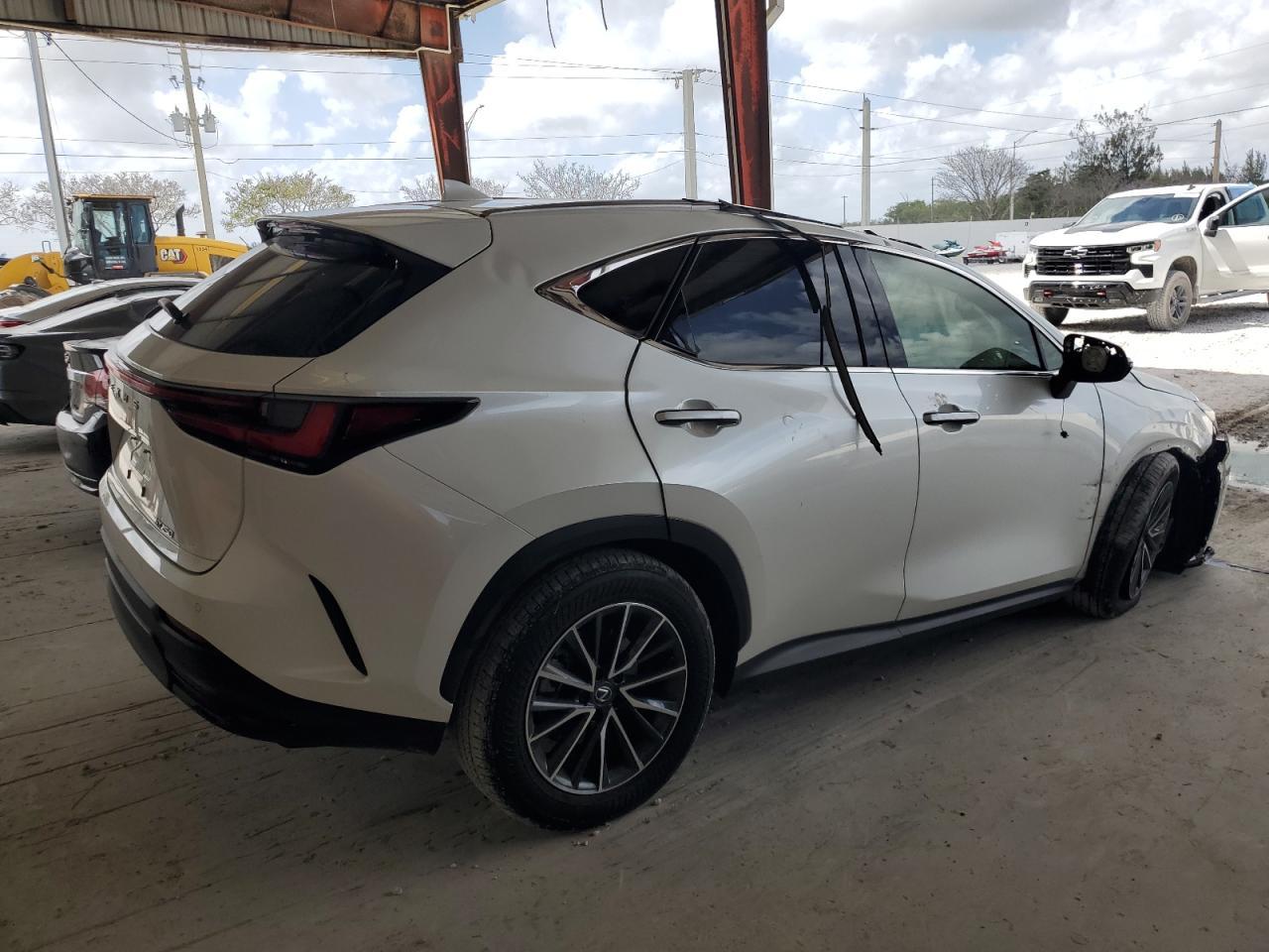 2025 Lexus Nx 250 Premium - Фото 3