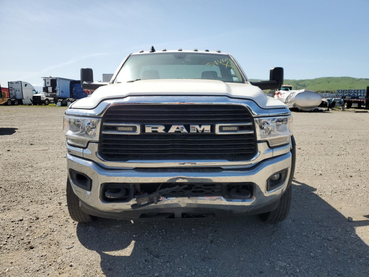 2019 Ram 5500 - Image 5