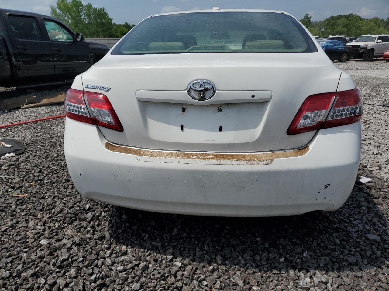 2010 Toyota Camry Base - Фото 6