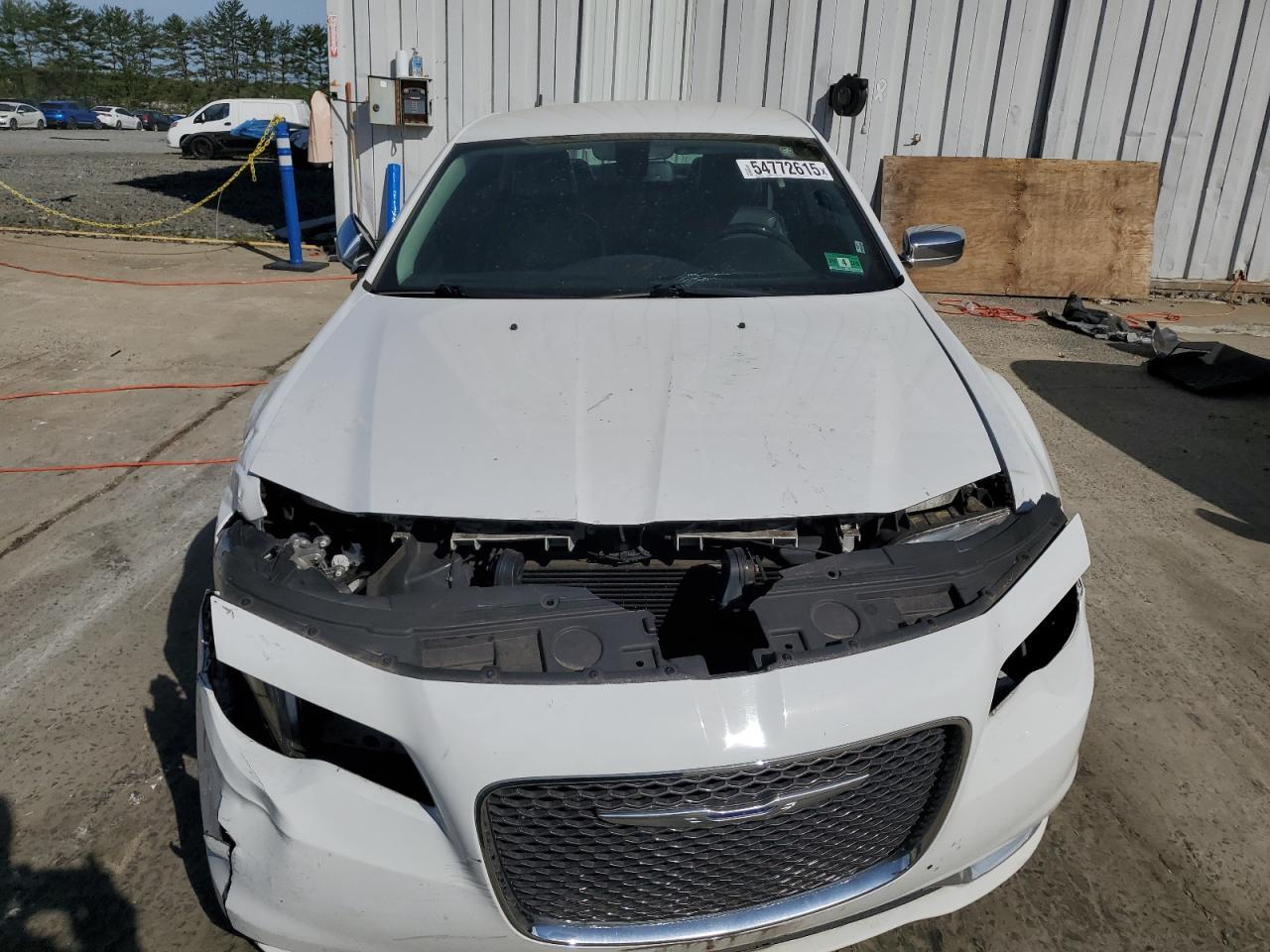 2018 Chrysler 300 Limited - Фото 5