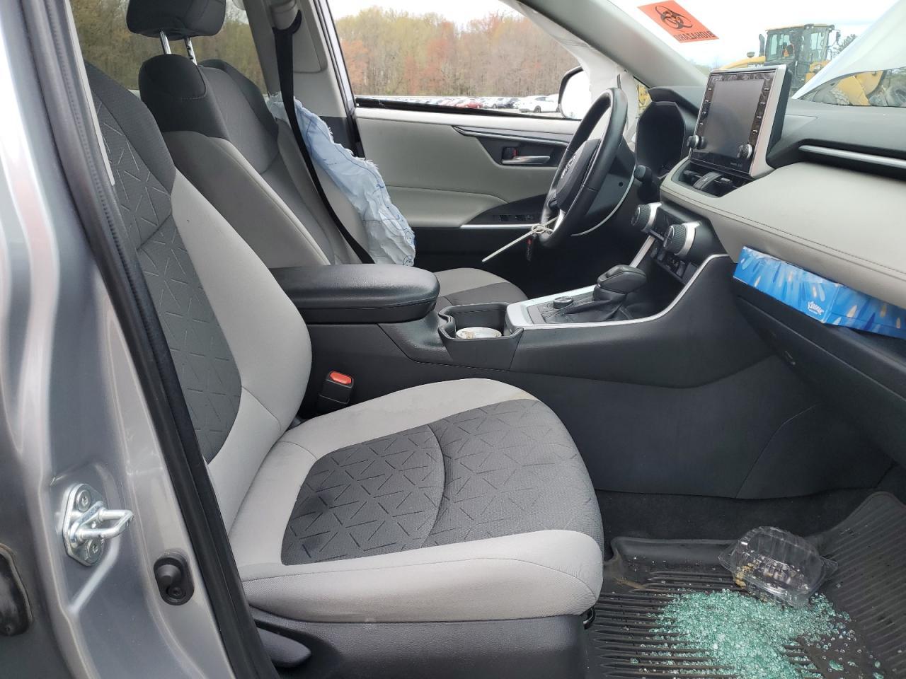 2022 Toyota Rav4 Xle - Image 7