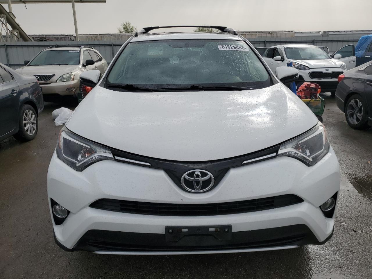 2016 Toyota Rav4 Xle - Image 5