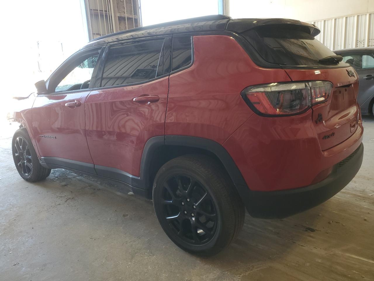 2023 Jeep Compass Latitude - Фото 2