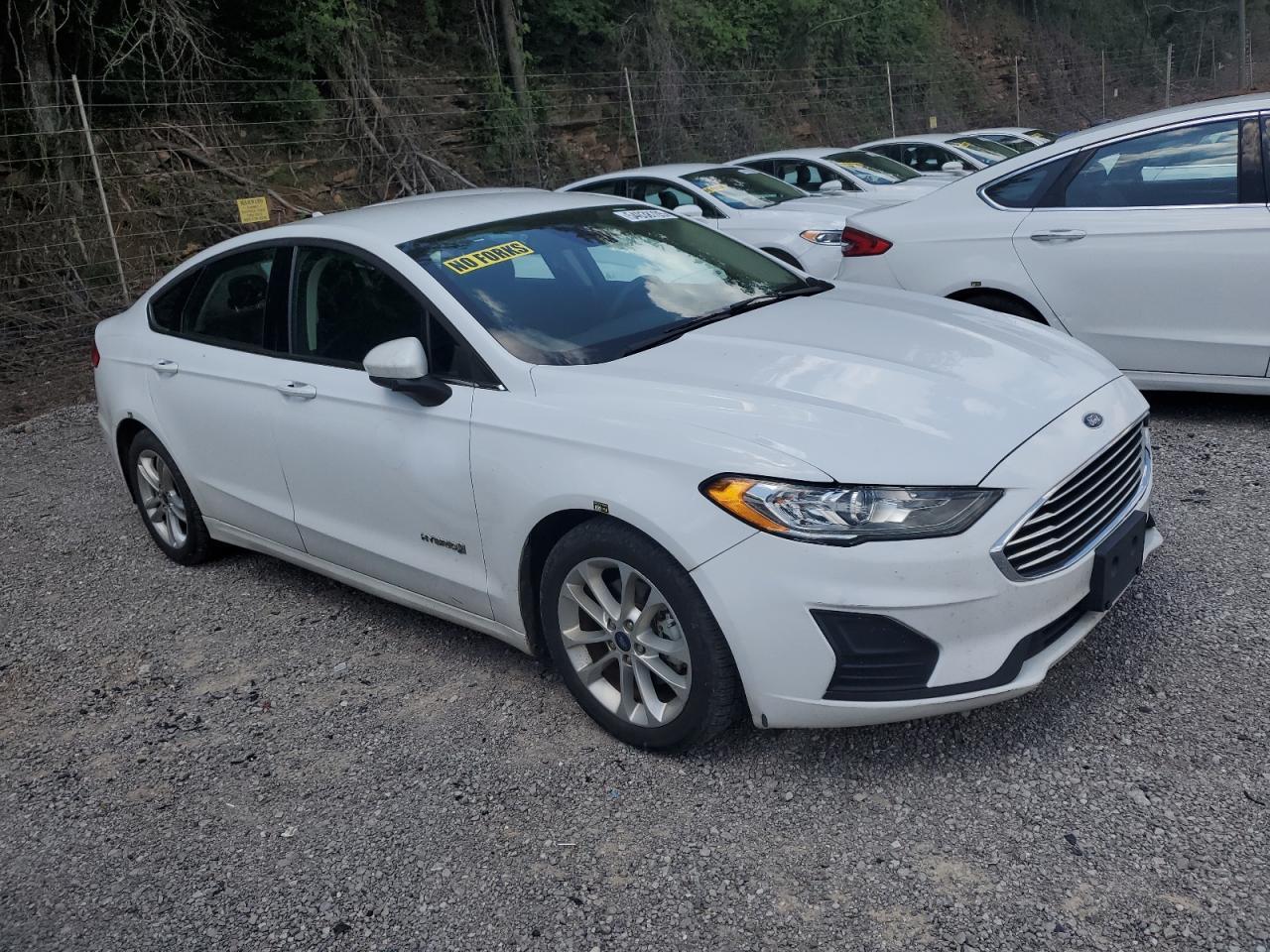 2019 Ford Fusion Se - Фото 4