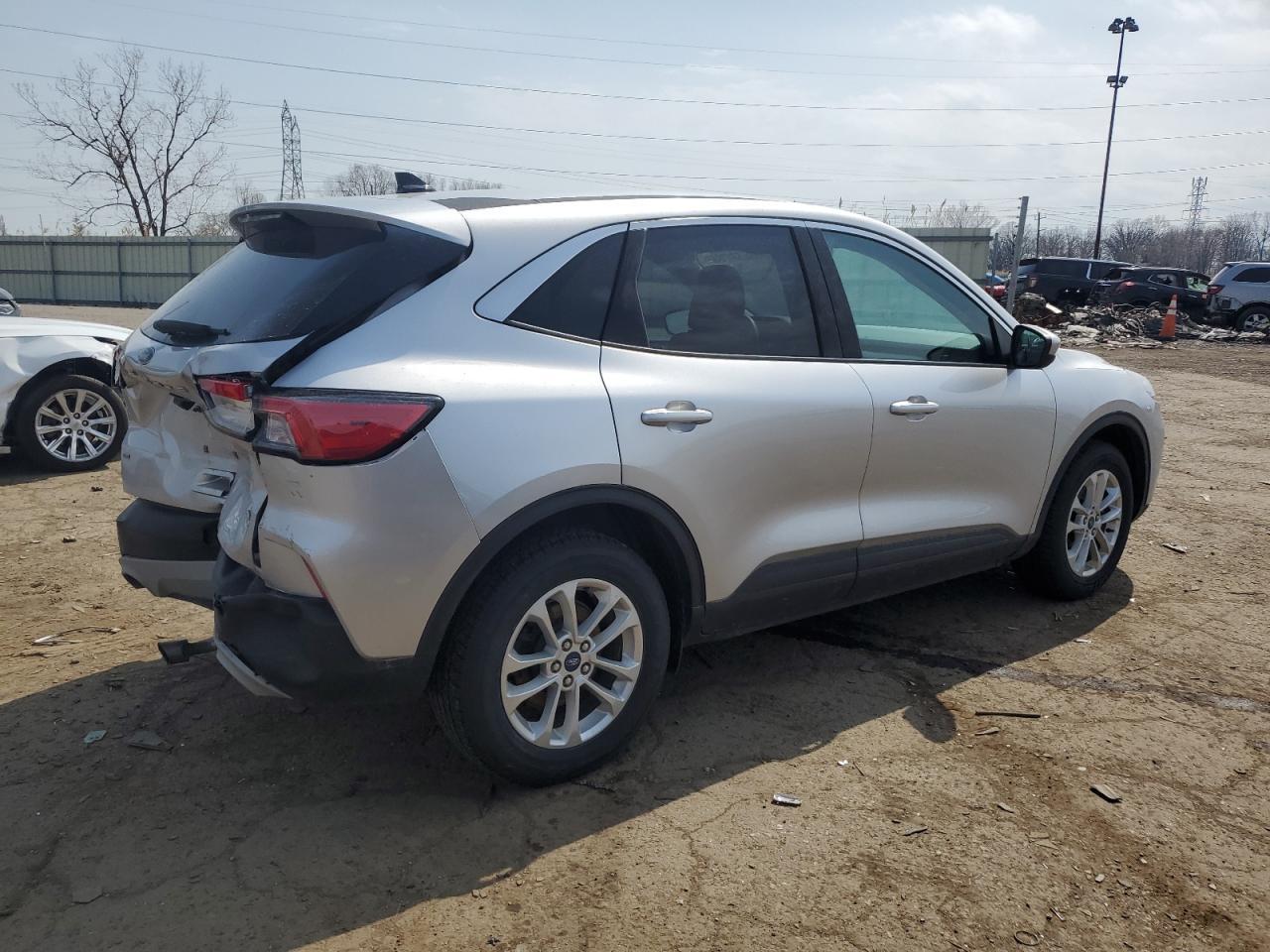 2020 Ford Escape Se - Фото 3