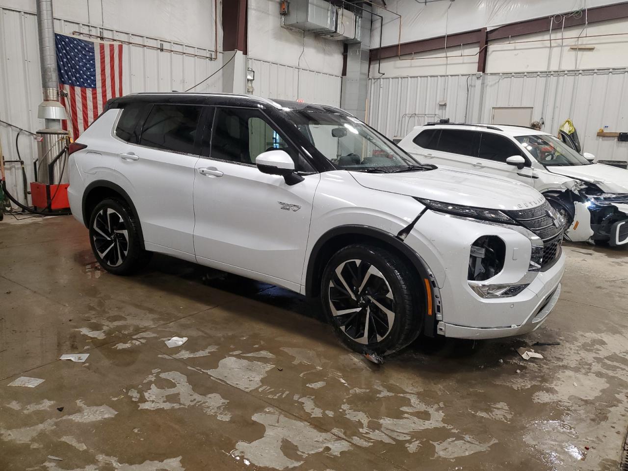 2023 Mitsubishi Outlander Sel - Фото 4