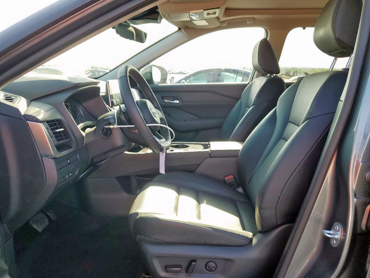 2024 Nissan Rogue Sv - Image 7