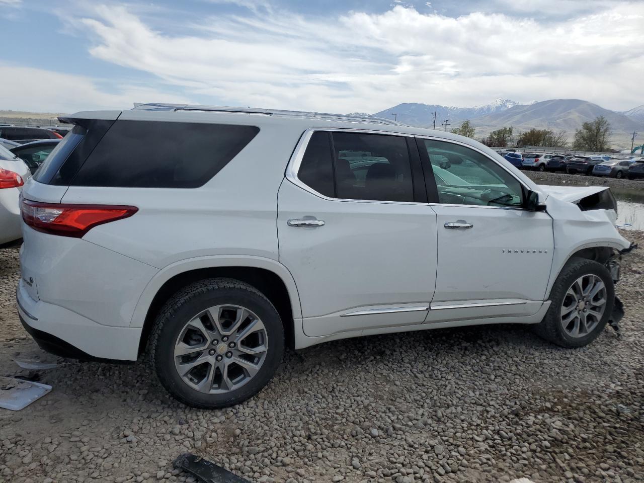 2019 Chevrolet Traverse Premier - Фото 3