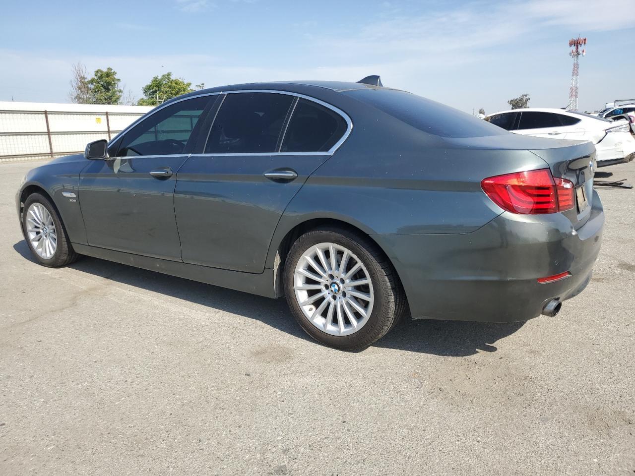 2011 BMW 535 Xi - Фото 2