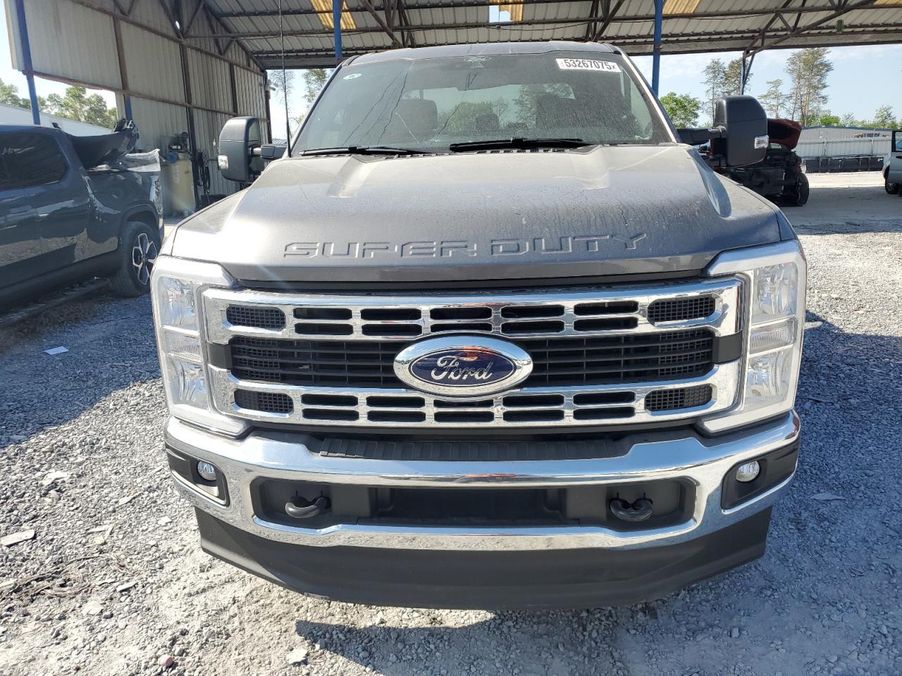 2024 Ford F250 Super Duty - Image 5