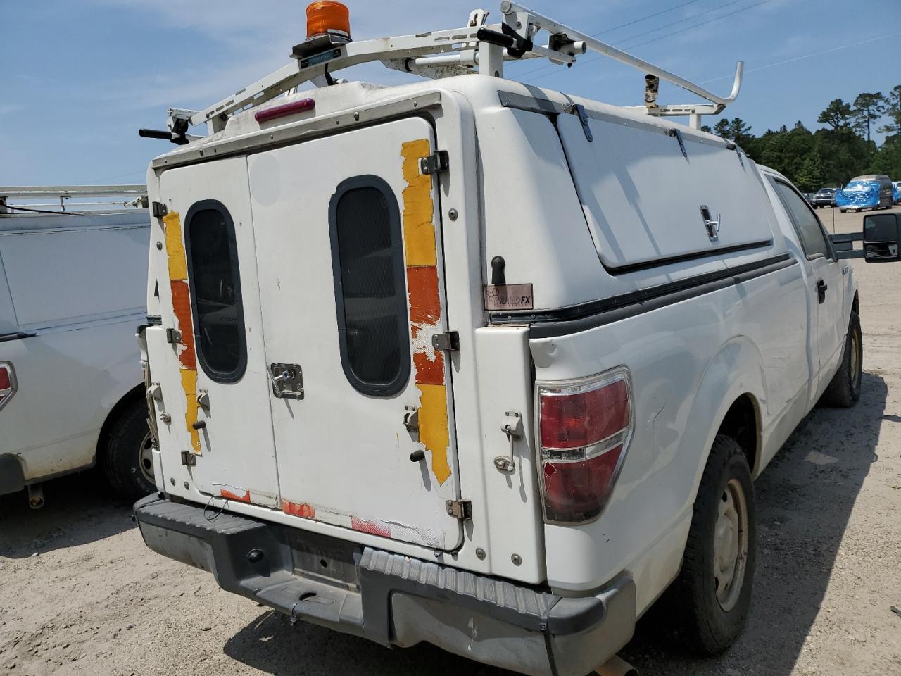 2010 Ford F150 - Image 3