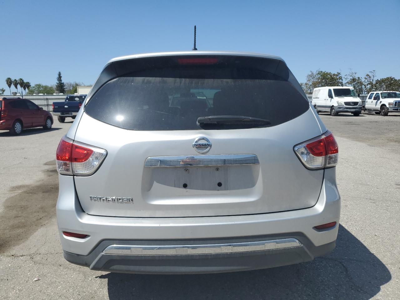 2015 Nissan Pathfinder S - Фото 6