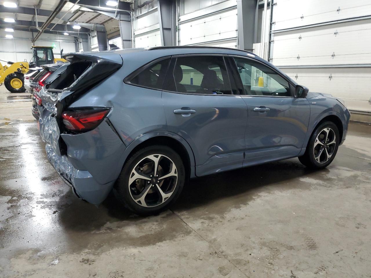 2024 Ford Escape St Line Select - Image 3