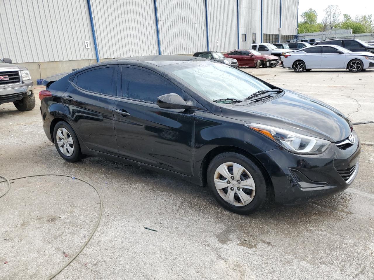 2016 Hyundai Elantra Se - Фото 4