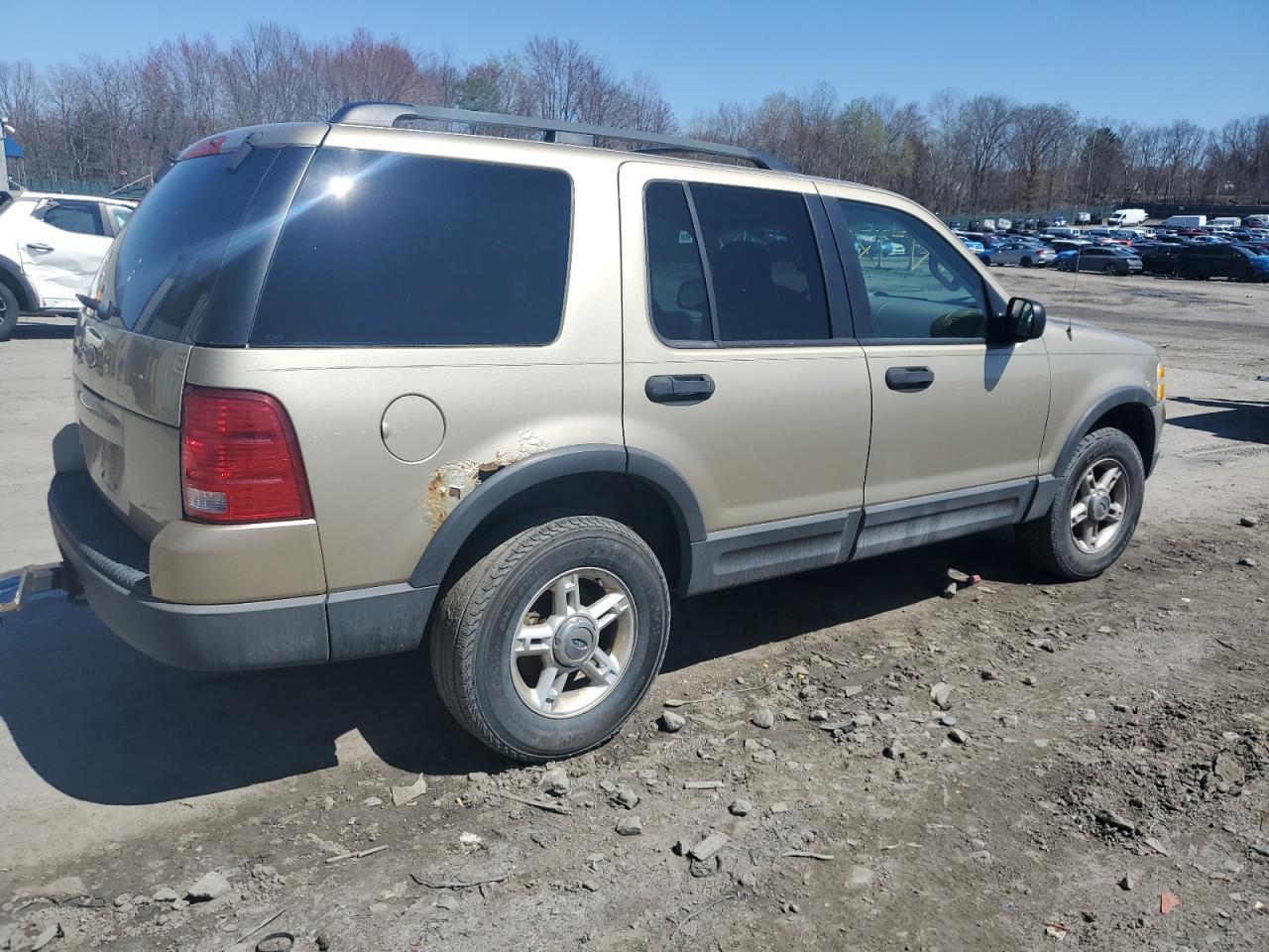 2003 Ford Explorer Xlt - Image 3