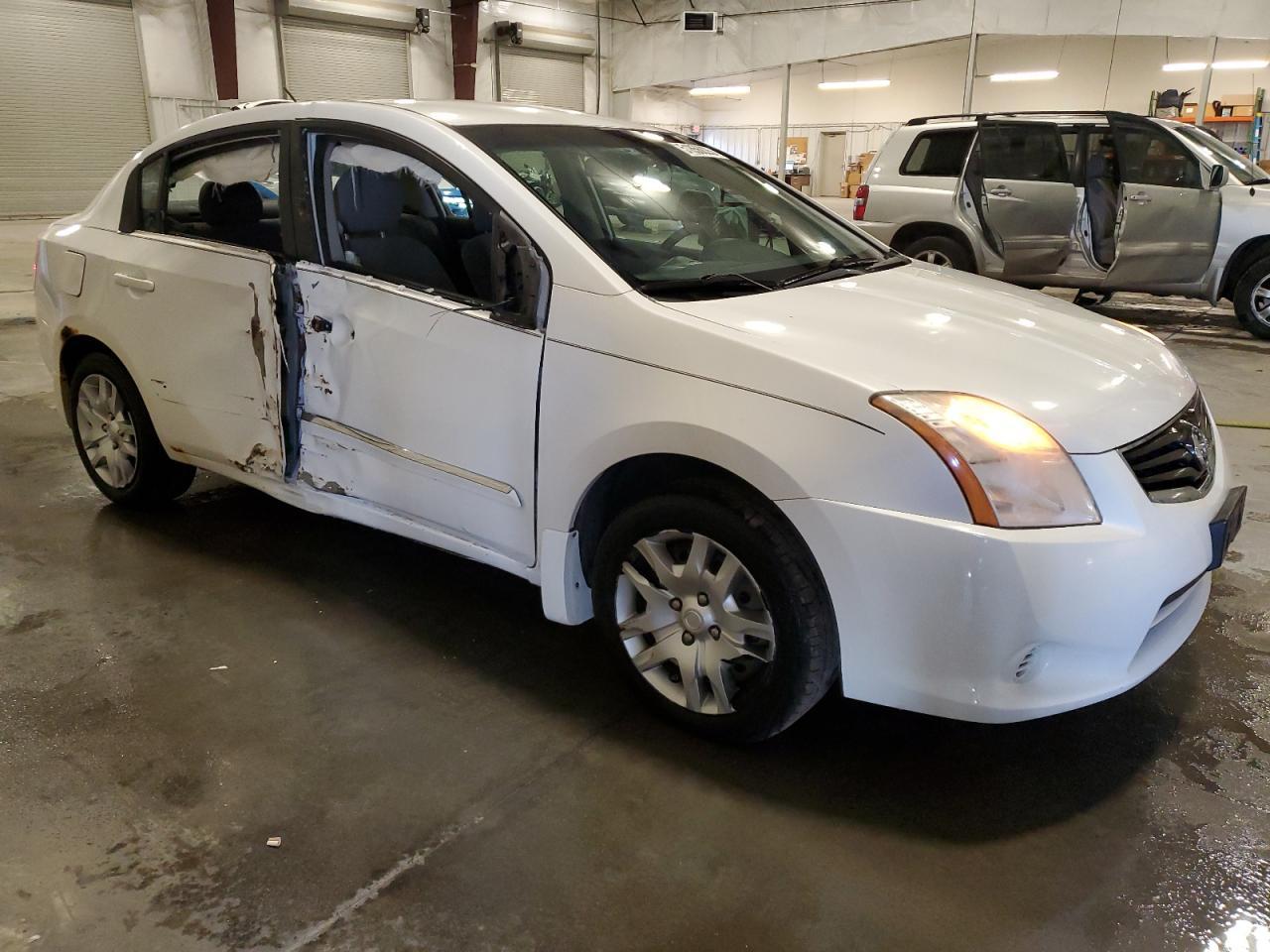 2010 Nissan Sentra 2.0 - Фото 4