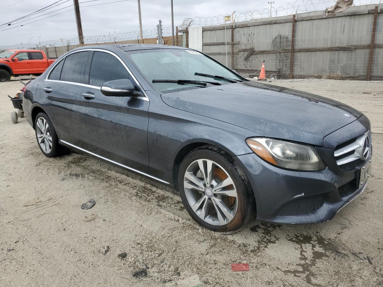 2015 Mercedes-Benz C 300 4Matic - Фото 4