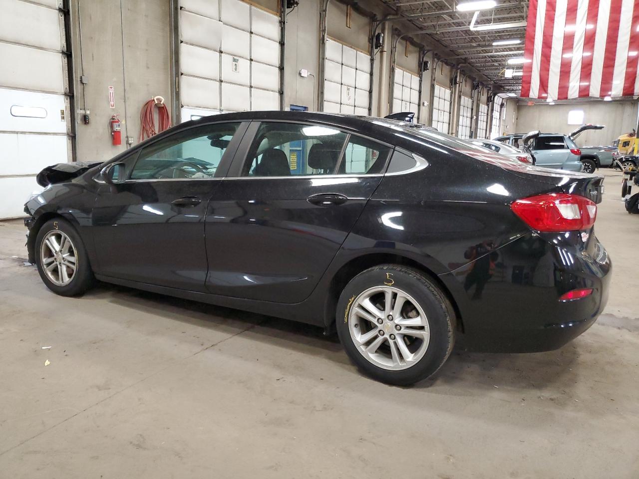 2017 Chevrolet Cruze Lt - Фото 2