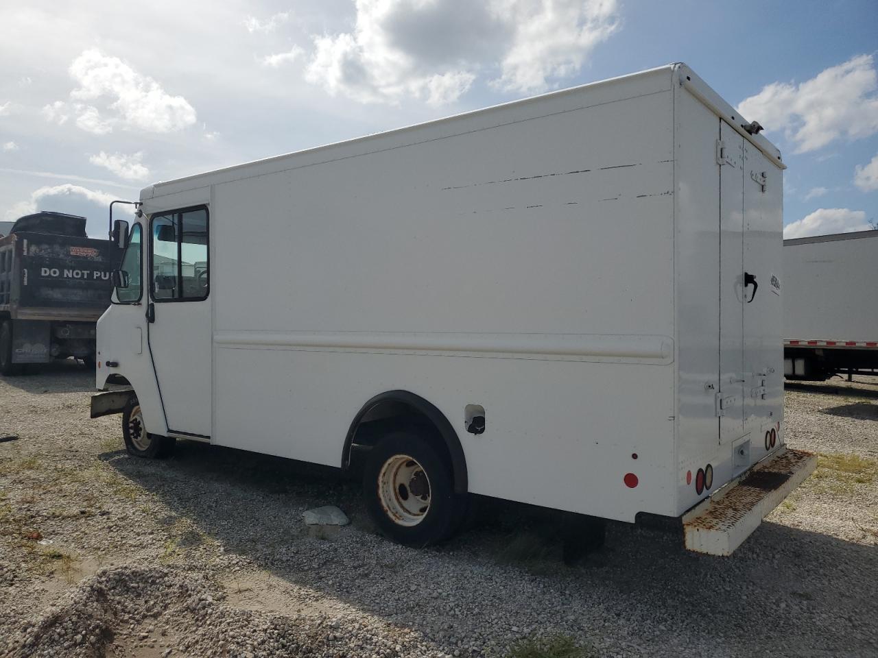 2016 Ford Econoline E350 Super Duty Stripped Chass - Фото 2
