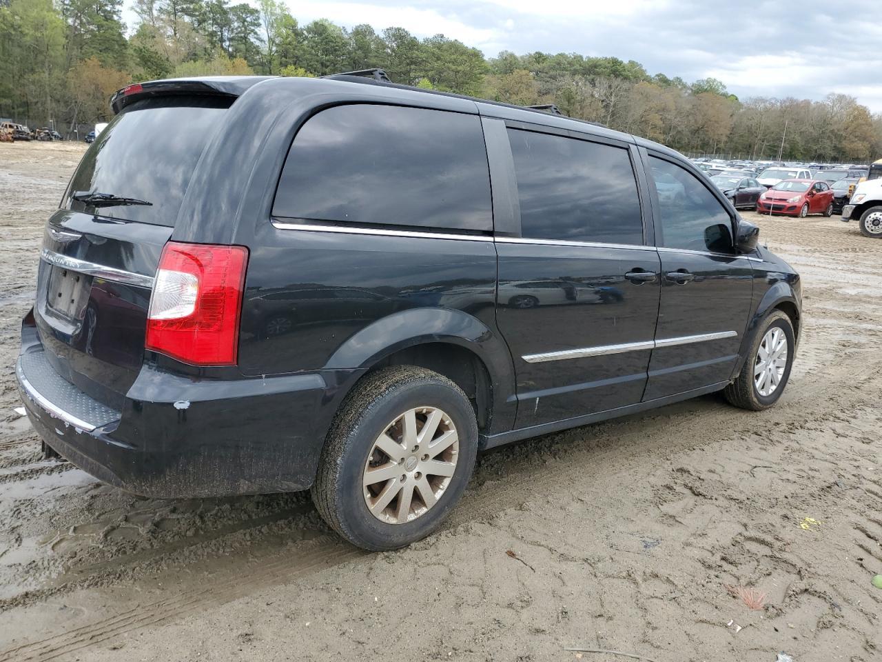 2012 Chrysler Town & Country Touring - Image 3