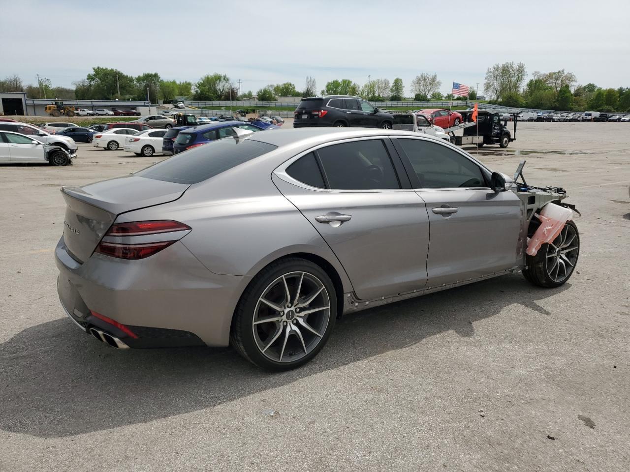2023 Genesis G70 Base - Фото 3