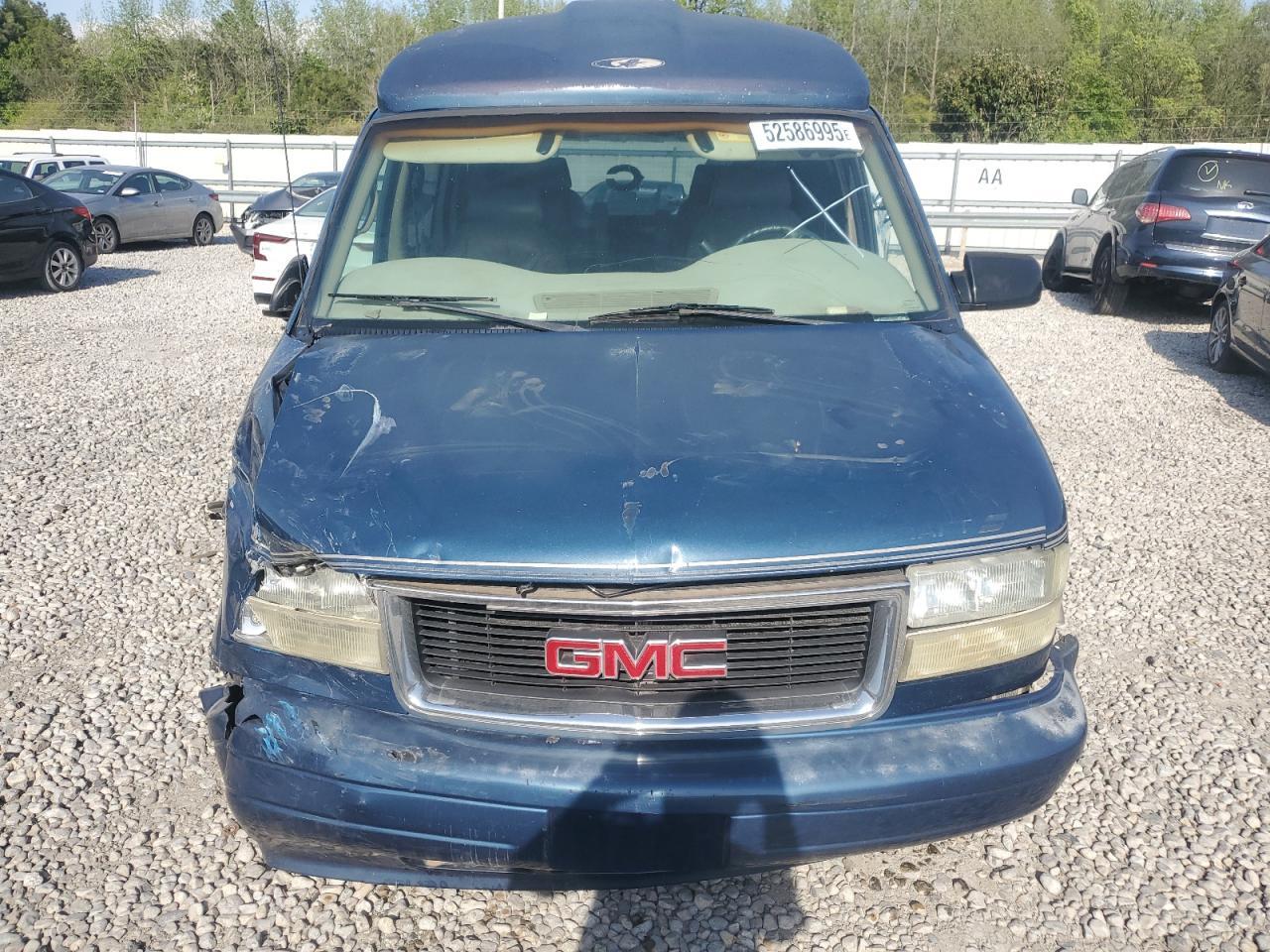 2002 GMC Safari Xt - Image 5