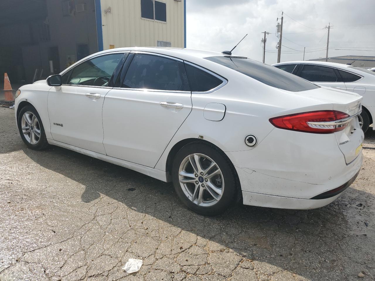 2018 Ford Fusion Se Hybrid - Image 2