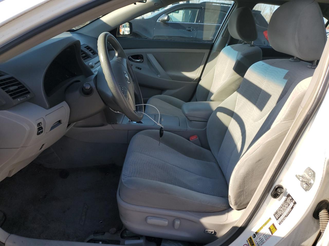 2010 Toyota Camry Se - Image 7