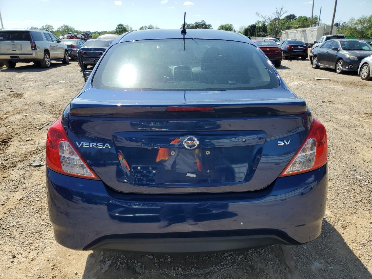 2019 Nissan Versa - Image 6