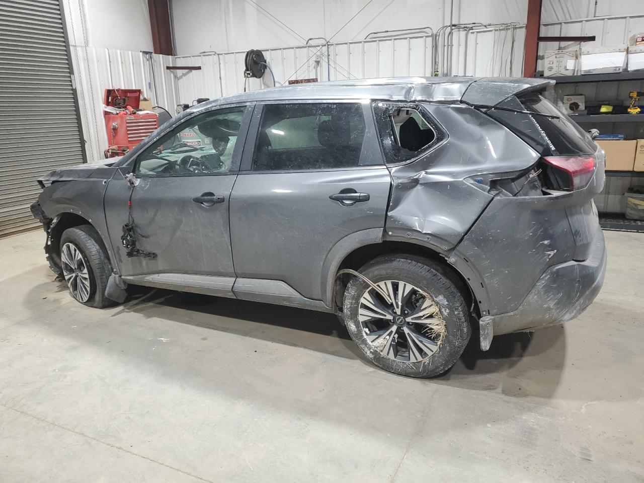 2023 Nissan Rogue S - Фото 2