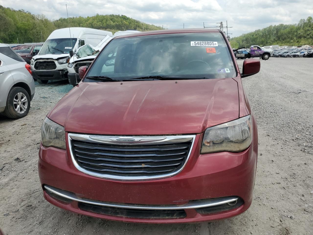2015 Chrysler Town & Country S - Image 5