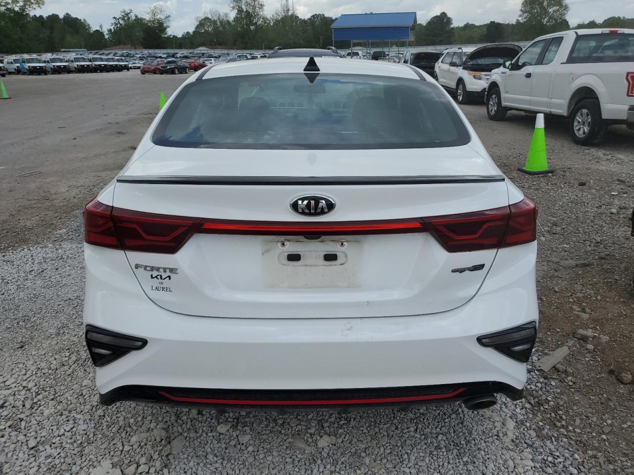 2021 Kia Forte Gt Line - Фото 6