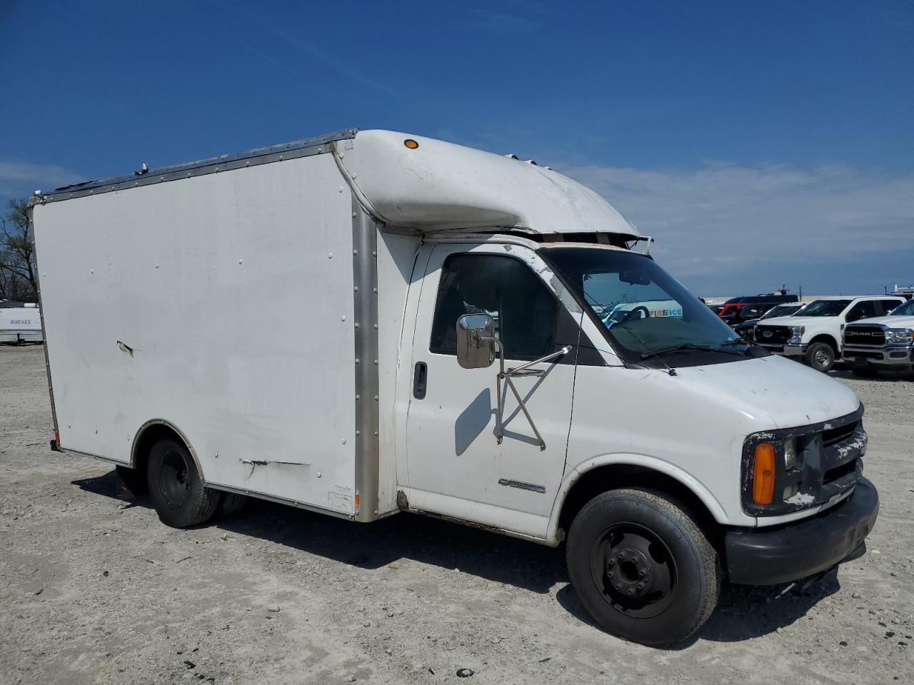2002 Chevrolet Express G3500 - Image 4