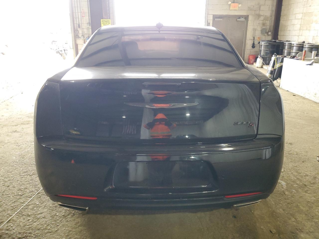 2021 Chrysler 300 S - Image 6