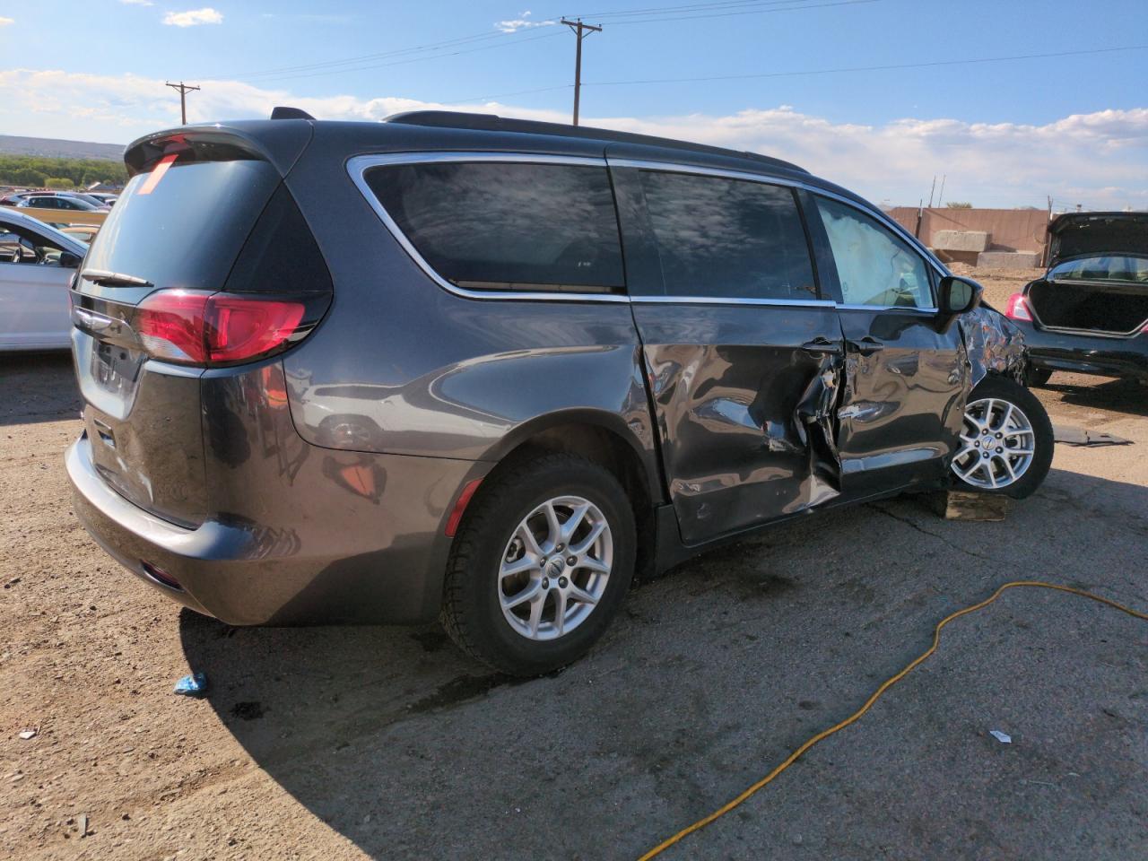 2021 Chrysler Voyager Lxi - Image 3
