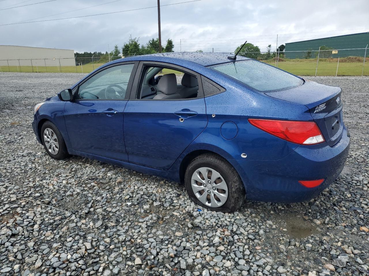 2016 Hyundai Accent Se - Фото 2