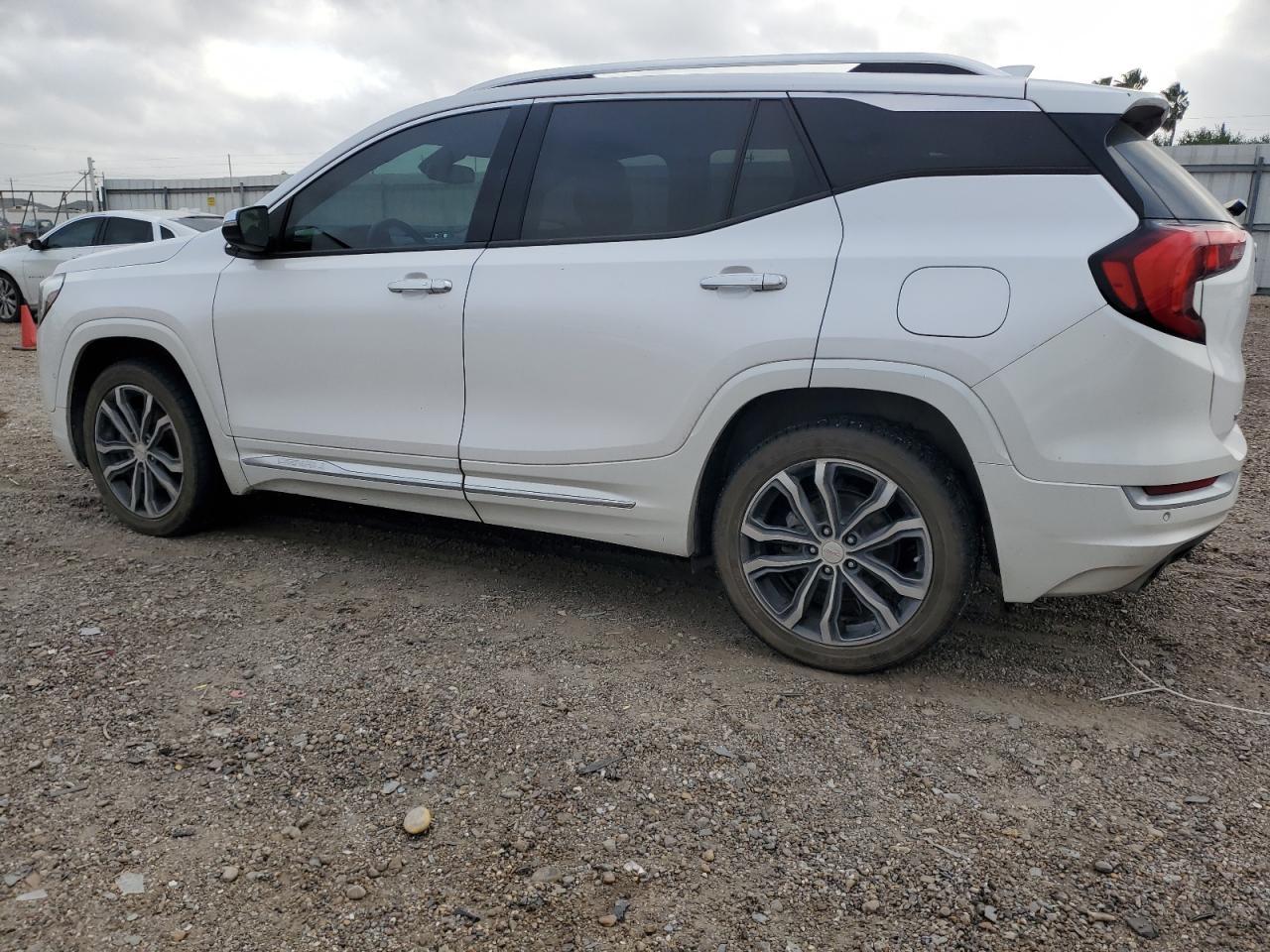 2020 GMC Terrain Denali - Фото 2