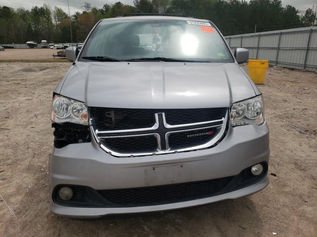 2019 Dodge Grand Caravan Sxt - Image 5
